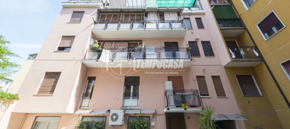 2 rooms Apartment in Milan, Italy No. 274447 11