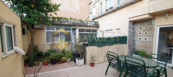 4 bedrooms House in Porto, Portugal No. 54029 3