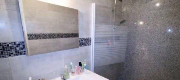 Casa de 2 dormitorios en Boissy-Saint-Leger, France No. 328985 5