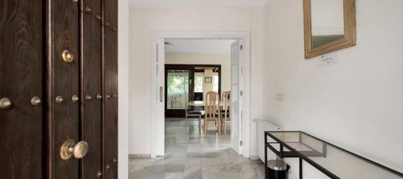 6 bedrooms Villa in Marbella, Spain No. 129897 8