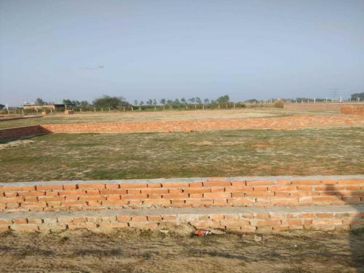 Terreno en Lucknow, India No. 30347