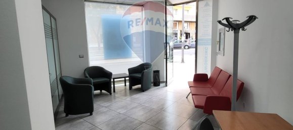 2-Zimmer Gewerbliche Immobilie in Catania, Italy, Nr. 265368 15