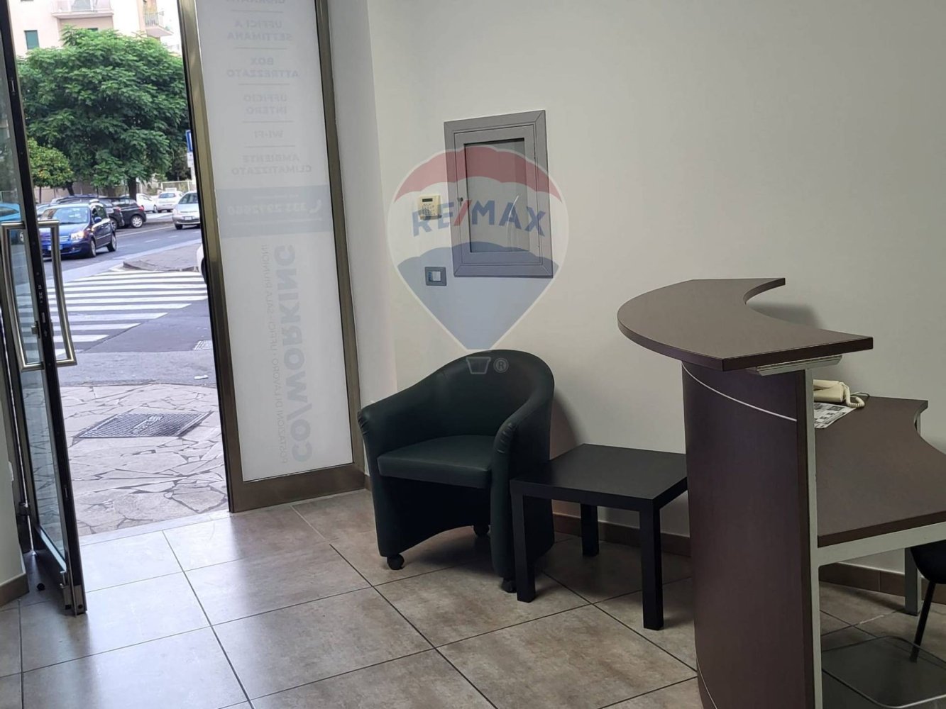 2-Zimmer Gewerbliche Immobilie in Catania, Italy, Nr. 265368