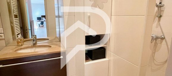 2 chambres Appartement à Villefranche-sur-Saône, France No. 201052 4