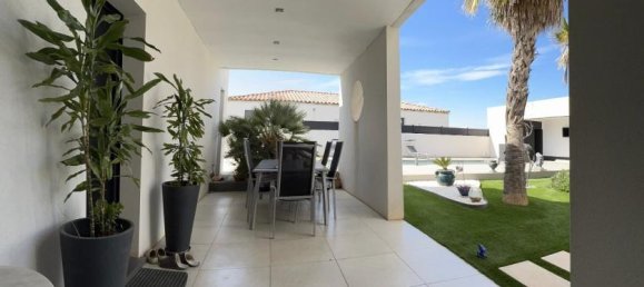 3 bedrooms Villa in Argeliers, France No. 202910 21