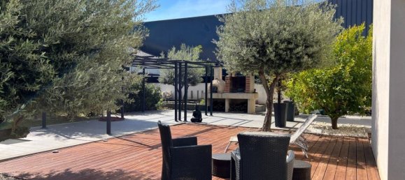 3 bedrooms Villa in Argeliers, France No. 202910 10