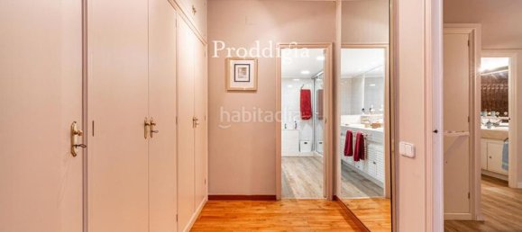 4 bedrooms Apartment in Barcelona, Spain No. 173691 5