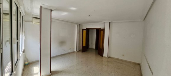 3 Schlafzimmer Wohnung in Jaen, Spain, Nr. 161144 2
