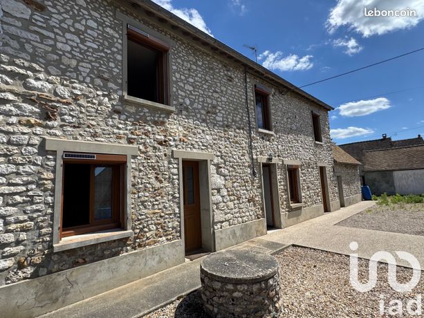 3 bedrooms House in Yvelines, France No. 281295