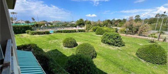 3 bedrooms Penthouse in Forte dei Marmi, Italy No. 304140 16