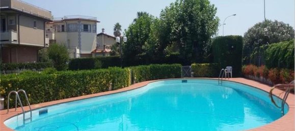 3 bedrooms Penthouse in Forte dei Marmi, Italy No. 304140 13