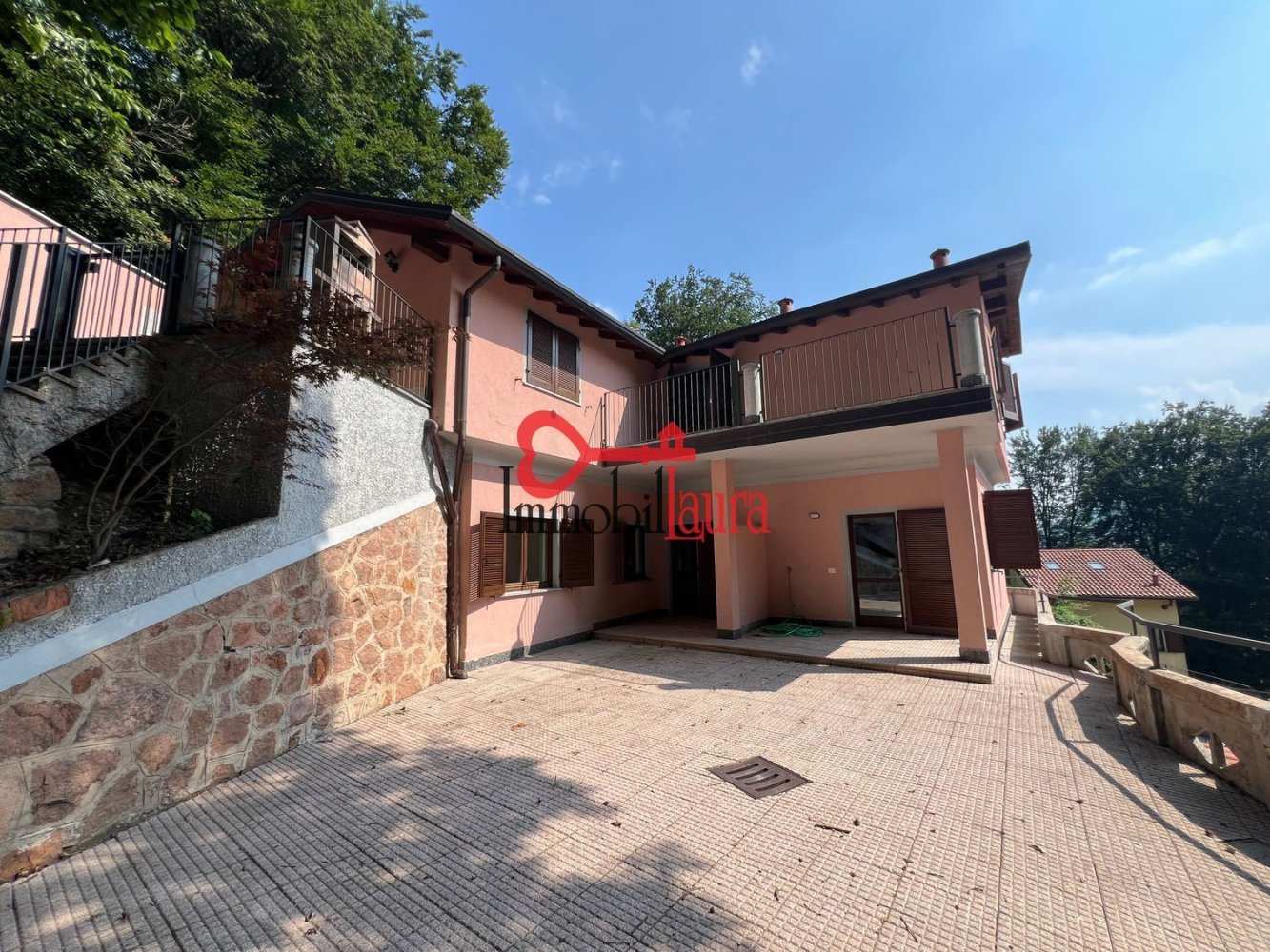 3-Zimmer Doppelhaus in Cuasso al Monte, Italy, Nr. 315043