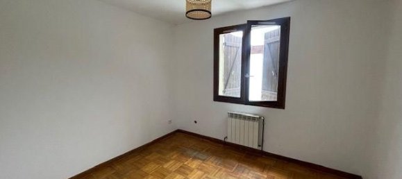 5 bedrooms House in Noyon, France No. 363610 6