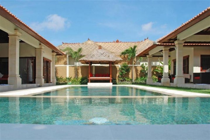 4 dormitorios villa en alquiler en Seminyak, Badung, Bali, Indonesia № 3069