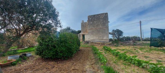 Studio in Brindisi, Italy No. 43376 8