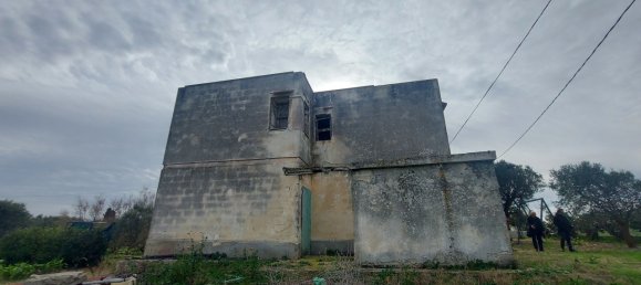 Studio in Brindisi, Italy No. 43376 2