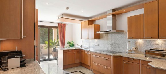 3 bedrooms Apartment in Marbella, Spain No. 141927 3