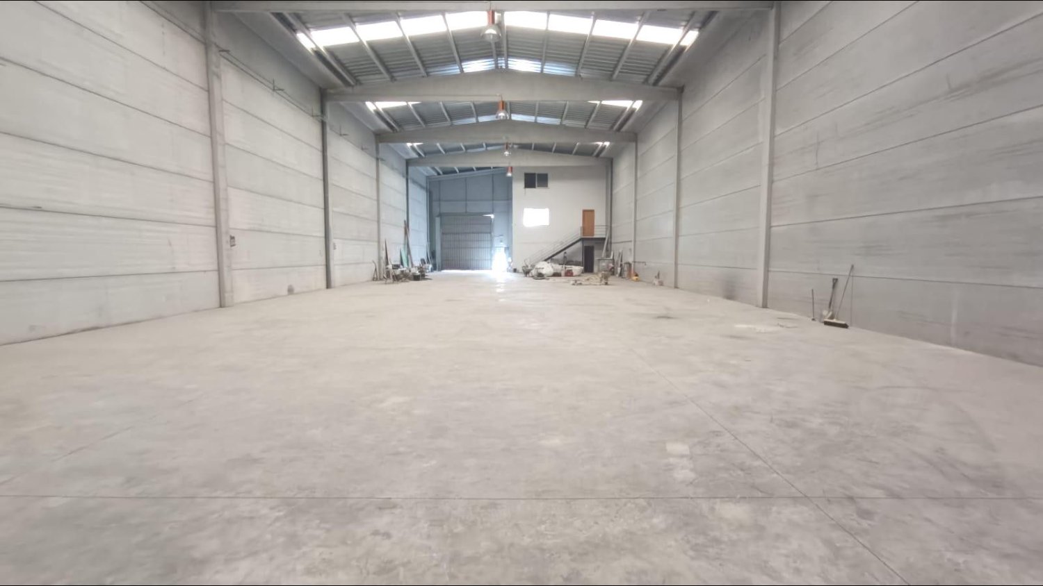 Armazém em Bellvei, Spain 1000 m² N.º 133877