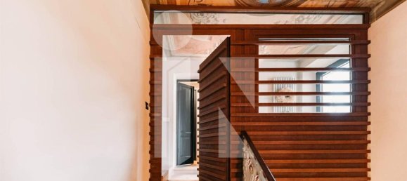 4 rooms Apartment in Mantua, Italy No. 247864 2