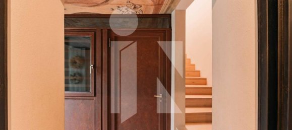 4 rooms Apartment in Mantua, Italy No. 247864 4