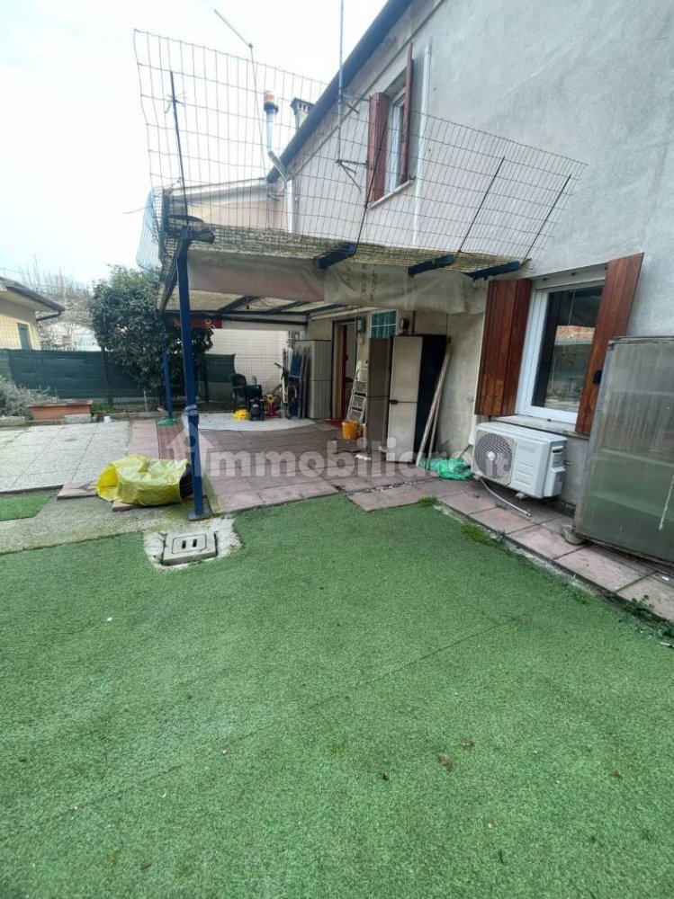 2 bedrooms House in Mira, Italy No. 59053