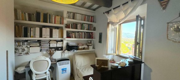 2 rooms Apartment in Prato, Italy No. 116888 8