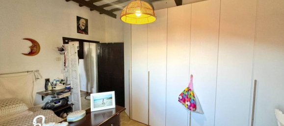 2 rooms Apartment in Prato, Italy No. 116888 9