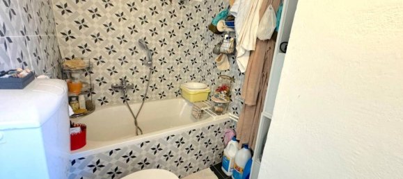 2 rooms Apartment in Prato, Italy No. 116888 11