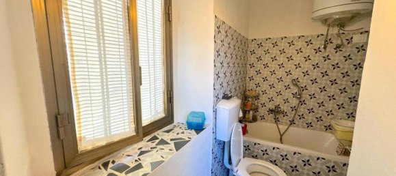 2 rooms Apartment in Prato, Italy No. 116888 10