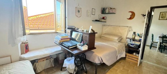 2 rooms Apartment in Prato, Italy No. 116888 7