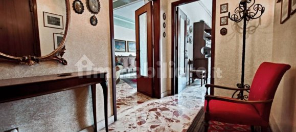 Квартира с 4 спальнями в Мессина, Италия № 147913 2