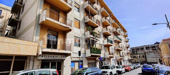 Квартира с 4 спальнями в Мессина, Италия № 147913 19