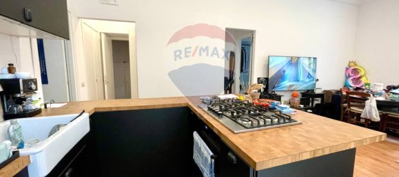 Apartamento de 2 dormitorios en Rome, Italy No. 19394 7