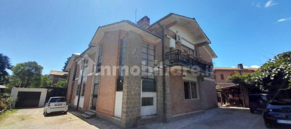 Apartamento de 3 dormitorios en Manziana, Italy No. 294223 2