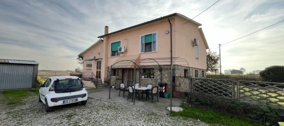 9 rooms Villa in Adria, Italy No. 108638 2