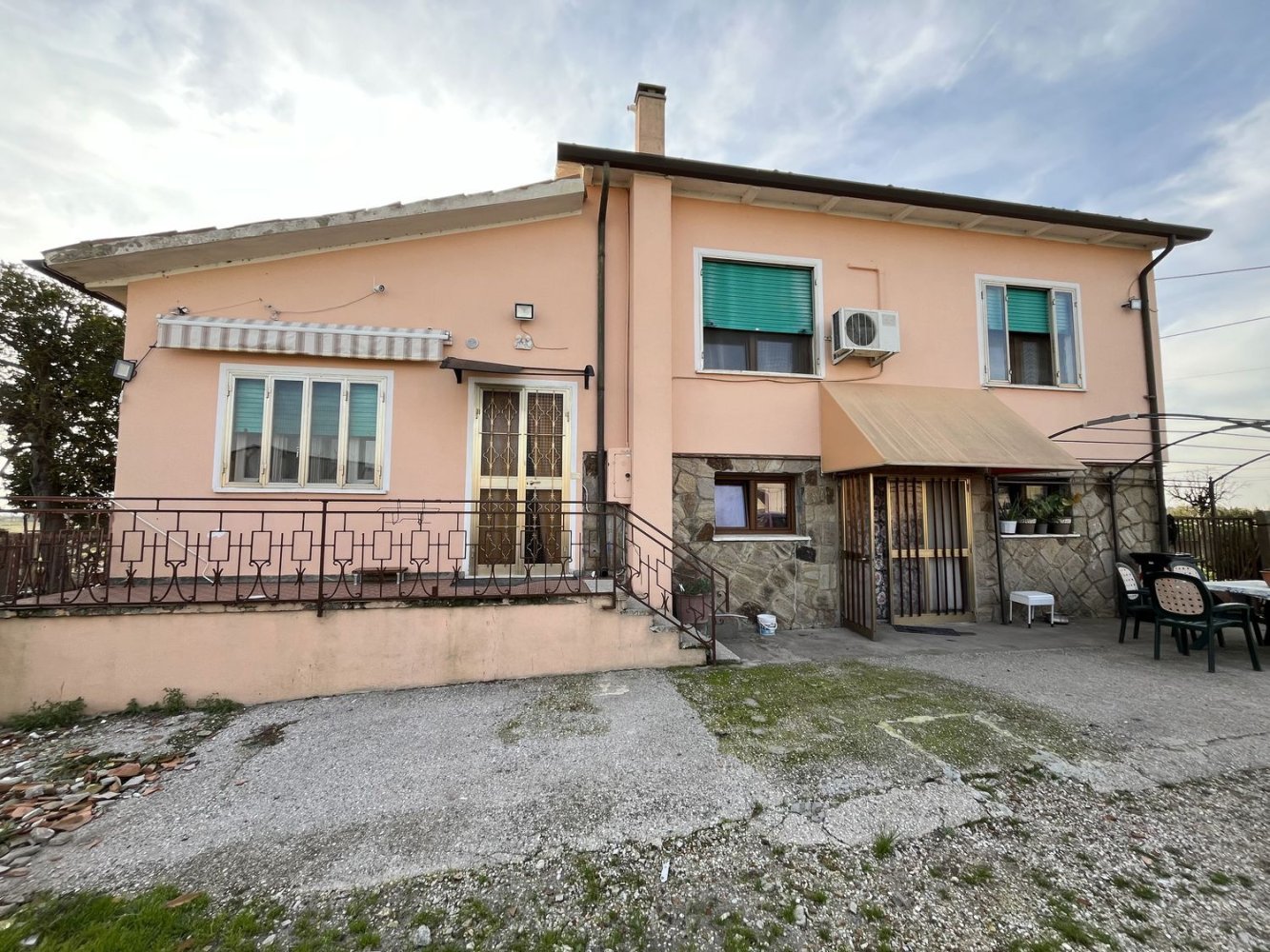 9 rooms Villa in Adria, Italy No. 108638