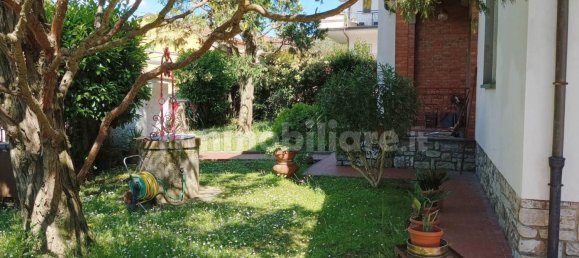 4 غرف نوم فيلا في Buggiano, Italy رقم 274179 23