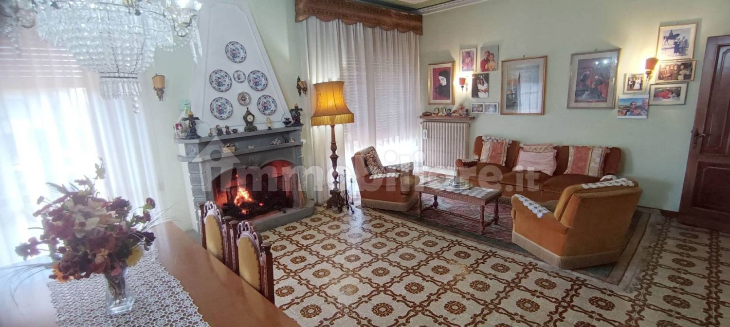 4 غرف نوم فيلا في Buggiano, Italy رقم 274179