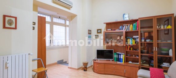1 bedroom Apartment in Rome, Italy No. 196326 4