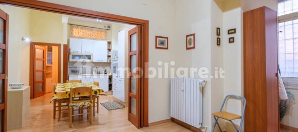 1 bedroom Apartment in Rome, Italy No. 196326 8