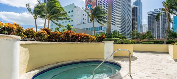 1 Schlafzimmer Gewerbliche Immobilien in Miami, USA, Nr. 615568 28
