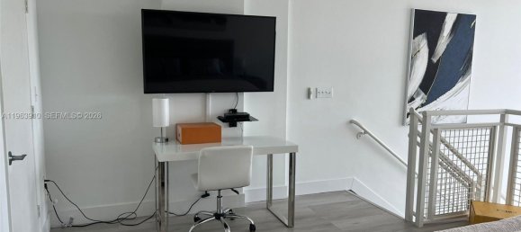 1 Schlafzimmer Gewerbliche Immobilien in Miami, USA, Nr. 615568 9