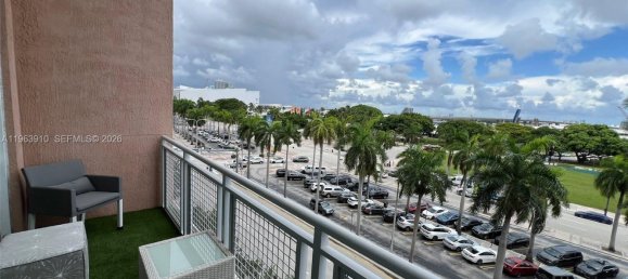 1 Schlafzimmer Gewerbliche Immobilien in Miami, USA, Nr. 615568 4