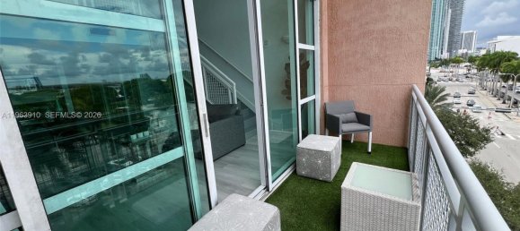 1 Schlafzimmer Gewerbliche Immobilien in Miami, USA, Nr. 615568 5