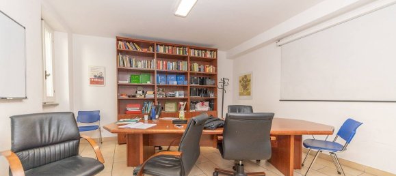  مكتب في Velletri, Italy 157متر مربع رقم 326025 24