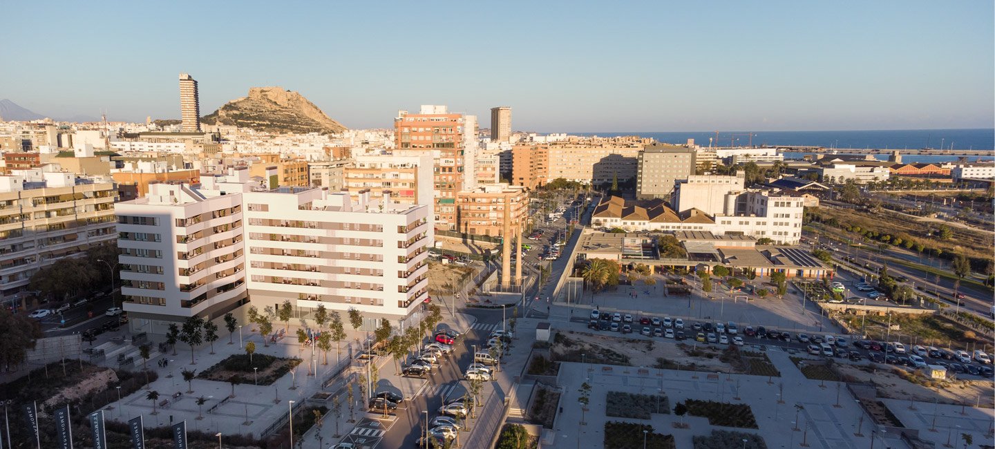 3 bedrooms Apartment in Alicante, Spain No. 8831