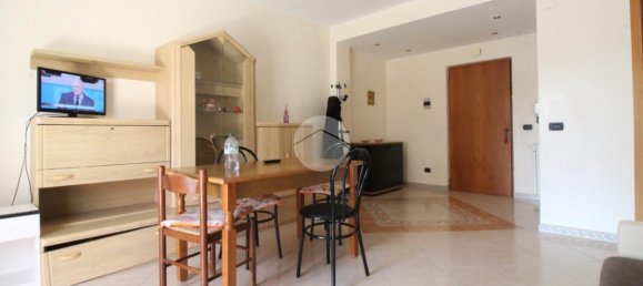 Apartamento de 4 habitaciónes en Campobasso, Italy No. 168048 3