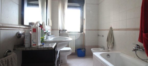 Apartamento de 4 habitaciónes en Campobasso, Italy No. 168048 21