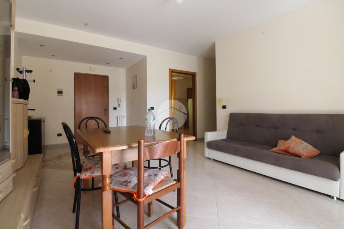 Apartamento de 4 habitaciónes en Campobasso, Italy No. 168048