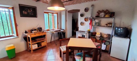 6 rooms House in Vinchio, Italy No. 2088 16